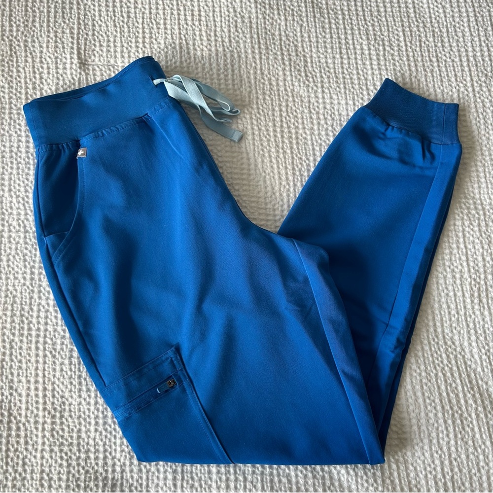 FIGS High Waisted Zamora Jogger Scrub Pants